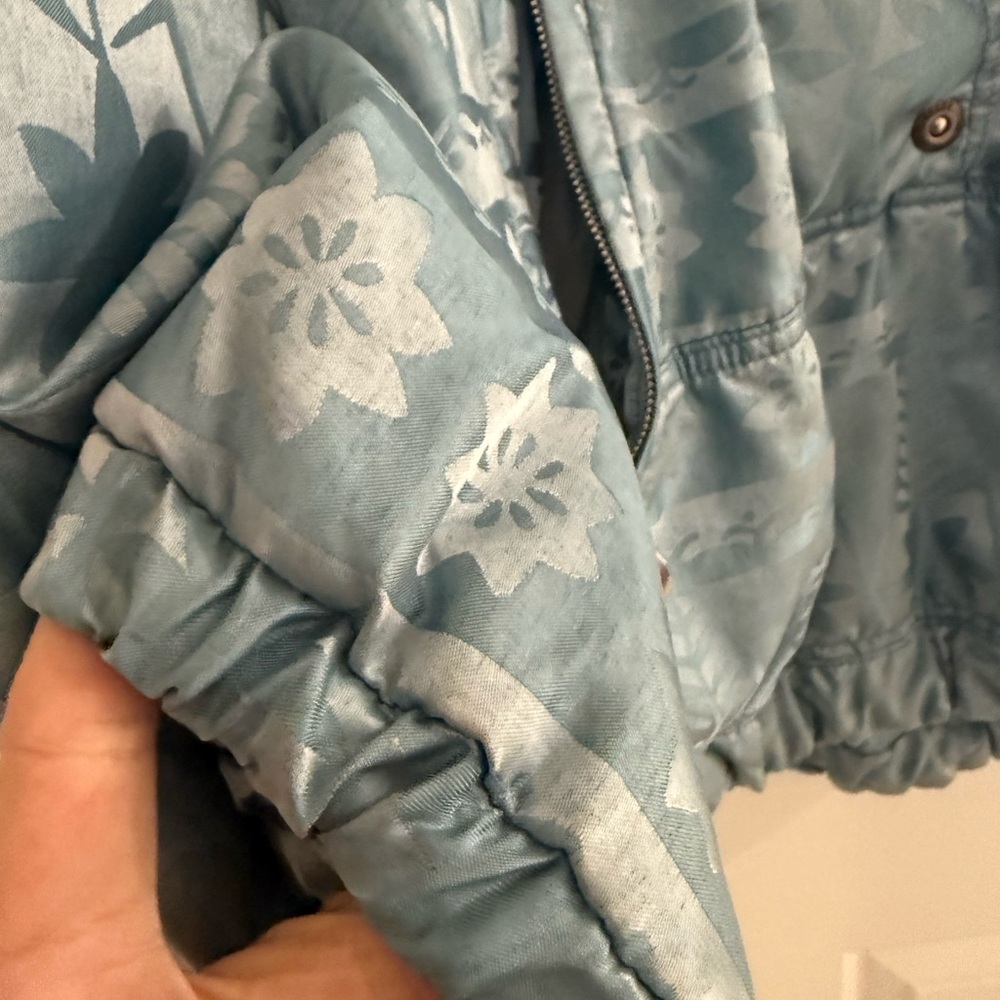 Vintage 90s Belfe & Belfe Popover Snowflake winter blue silky puffy Ski Jacket - Picture 4 of 13